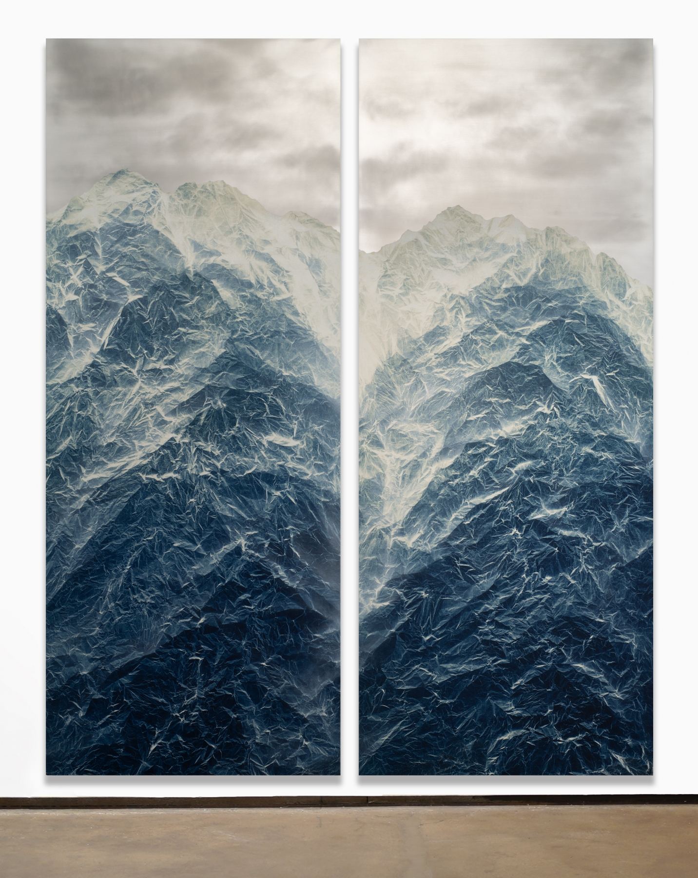 &nbsp;

Wu Chi-Tsung
Cyano-Collage 119, 2021
cyanotype photography, Xuan paper, acrylic gel, acrylic, mounted on aluminum board in two&nbsp;parts
each panel: 88 5/8 x 36 (225 x 91.4 cm)
approx. overall: 88 5/8 x 70 7/8 inches (225 x 180 cm)
(WCT-41)